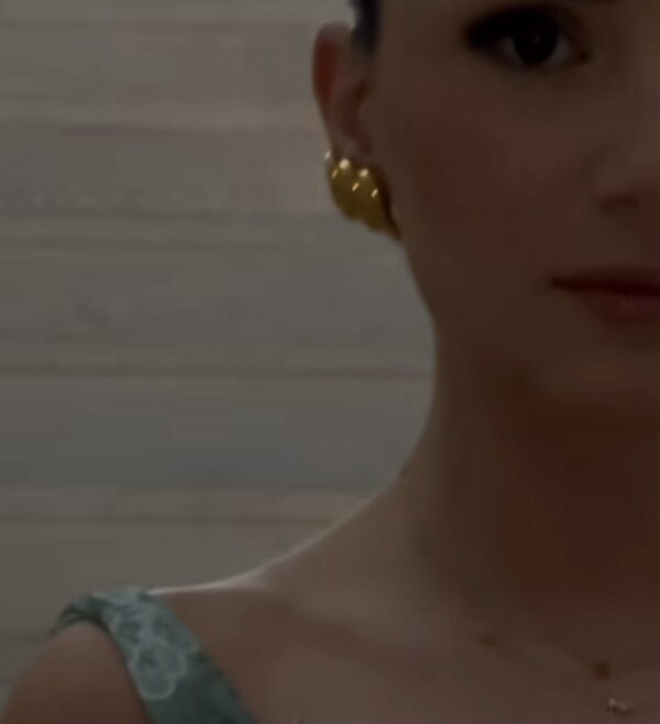 Vintage Three-Post Stud - Image 3